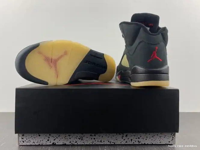 Cheap Husky Off DR0092-001 Noir Air 5 Jordan Gore-Tex 0521
